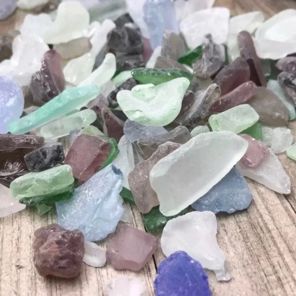 2lbs of Assorted Sea Glass for Coastal Crafting DIY Wedding decor Jewelry & More - Picture 8 of 11